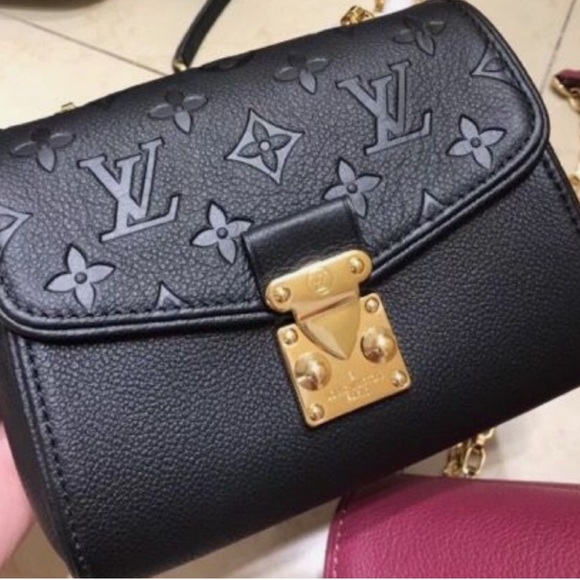 Louis Vuitton Handbags - 🖤 Black Crossbody Louis Vuitton Crossbody Empreinte Saint Germain BB